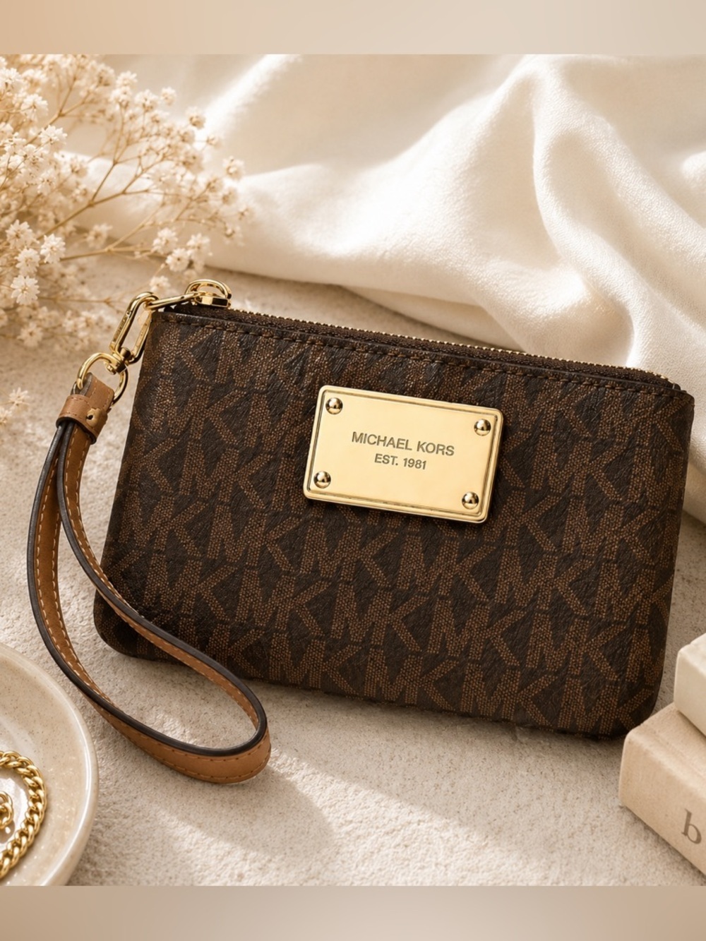 Michael Kors MK Signature Brown Monogram Wristlet Zip Wallet - Picture 11 of 11